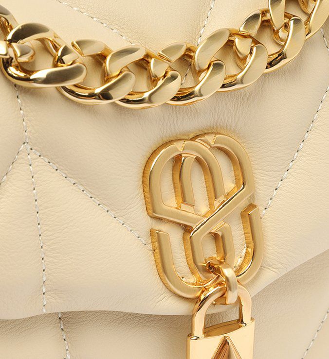 bogg bolsa initial charms