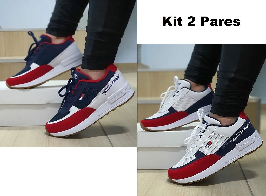 tenis azul e vermelho