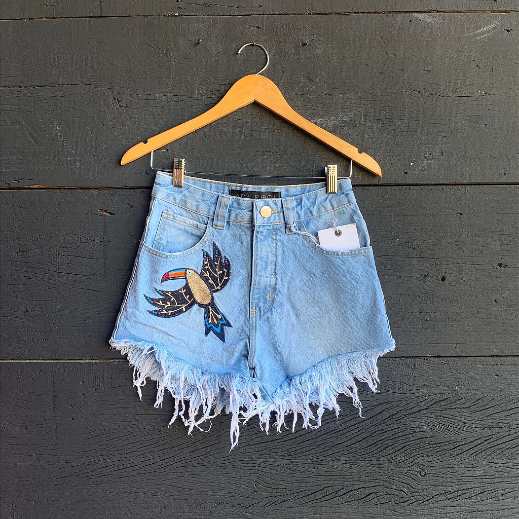 short jeans com bordado