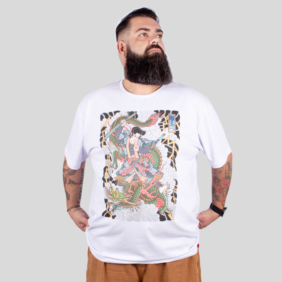 Camiseta Christian Arae Unryu Kuro e Dragão Branca - Art Rock