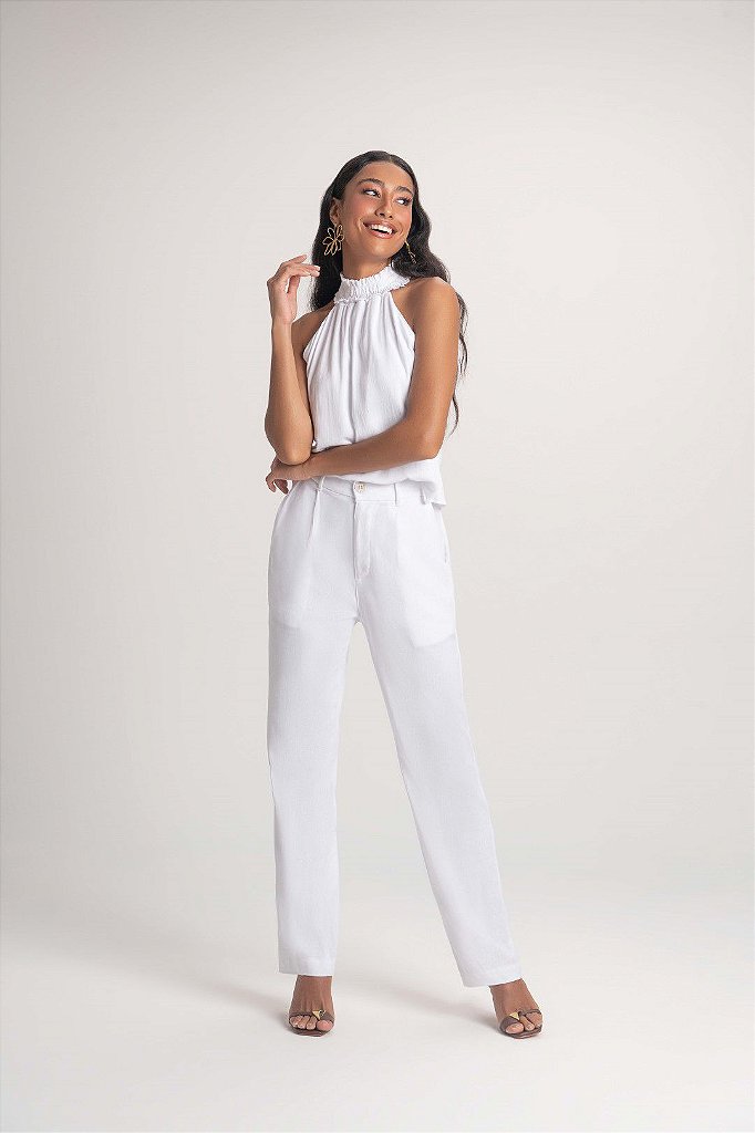 Calça Pantalona Branca Em Viscolinho Com Bolsos Frontais E Traseiros -  Dellilu - Moda Clássica e Executiva