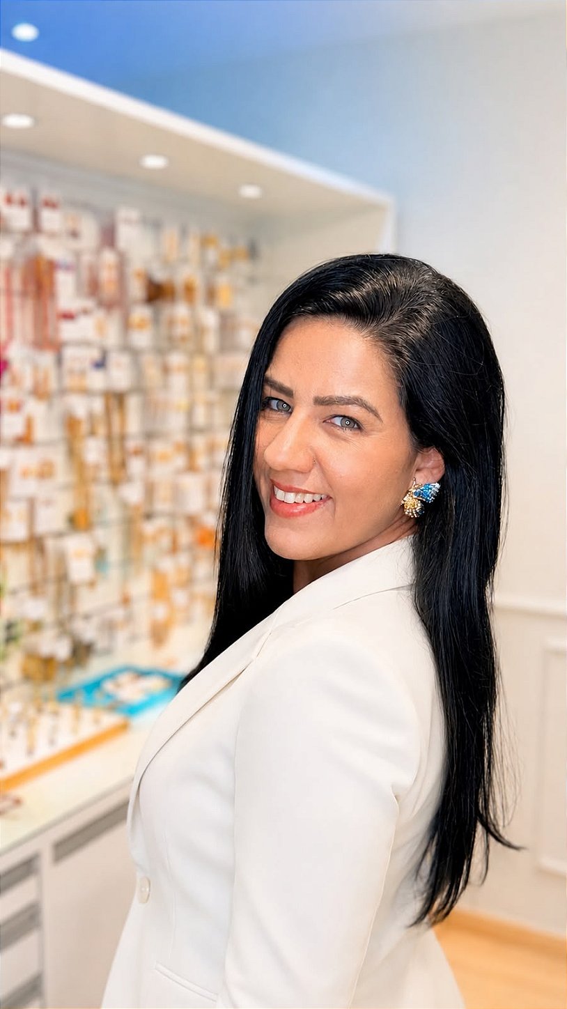 Daniela Curvelo, fundadora da Daniela Curvelo Acessórios