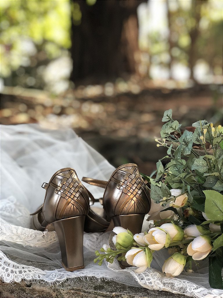 Compre Scarpin Thelure Cruzada Prata Velha Thelure Online