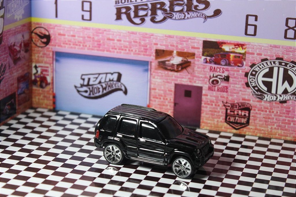 Maisto jeep liberty 2025