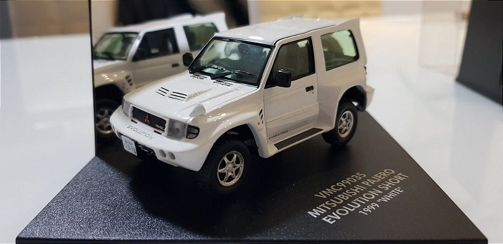 Pajero Evolution - Vitesse - 1/43 - Branca - Minicars Brasil