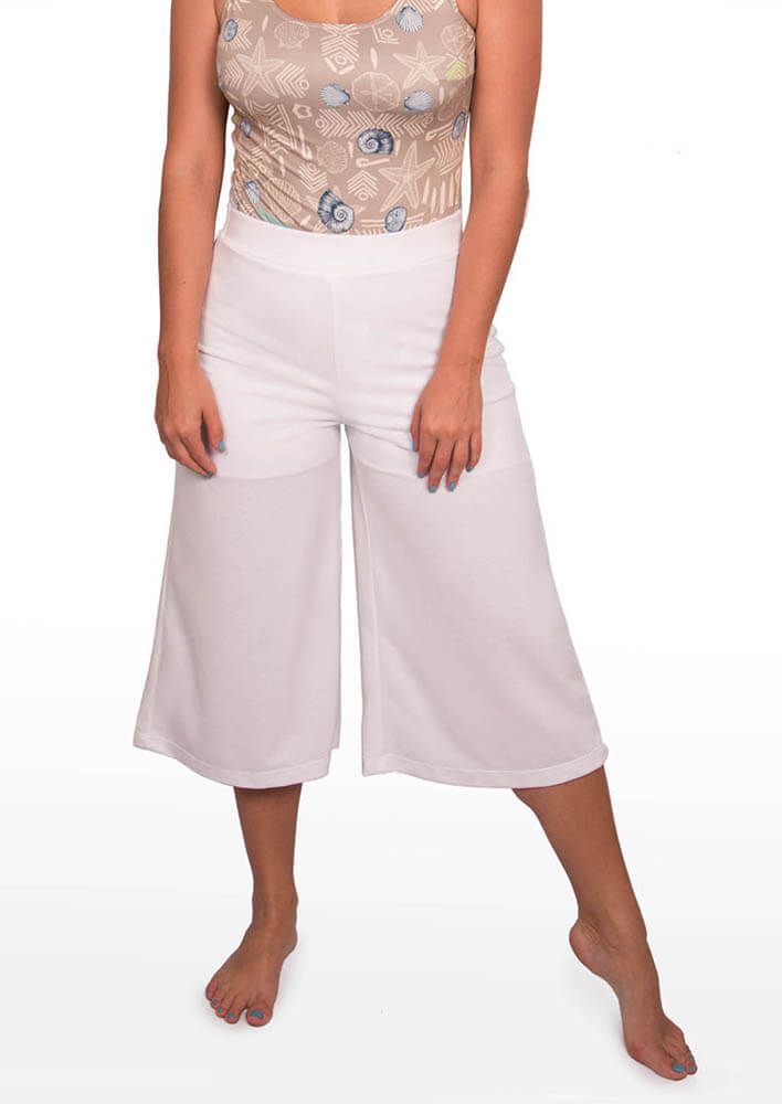 calça pantacourt branca