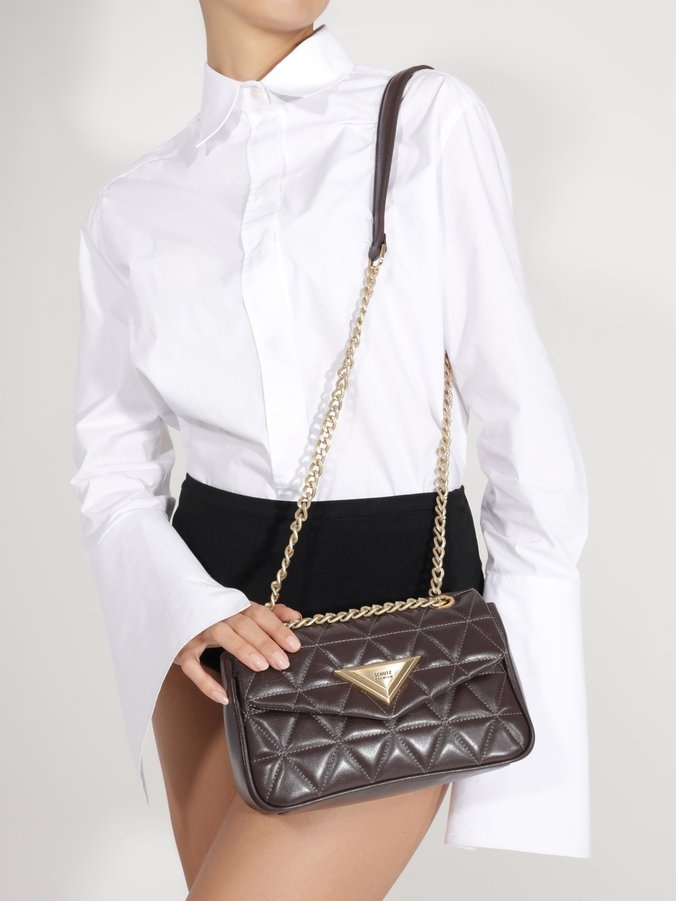 Bolsa Media Tiracolo 944 Couro Alça Corrente Triangulo Schutz