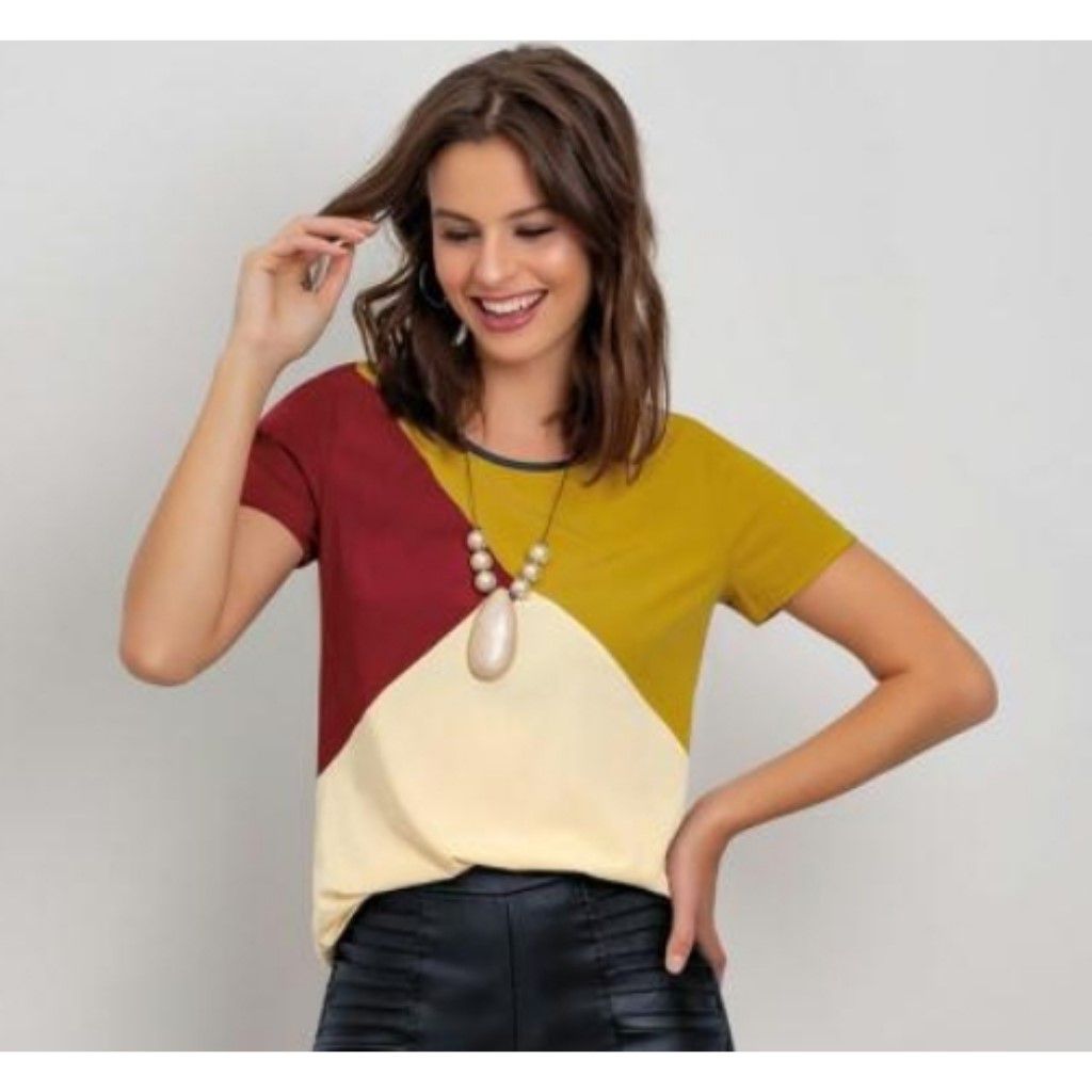 blusa com detalhe em couro