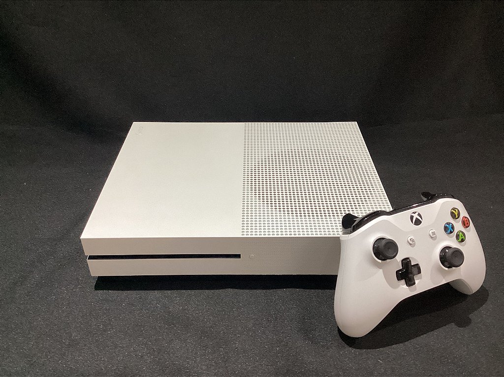 Xbox One S - 500GB, White with 5 games