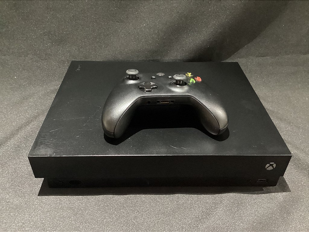 Microsoft Xbox One X 1TB Standard Preto Usado - Mundo Joy Games - Venda,  Compra e Assistência em Games e Informática