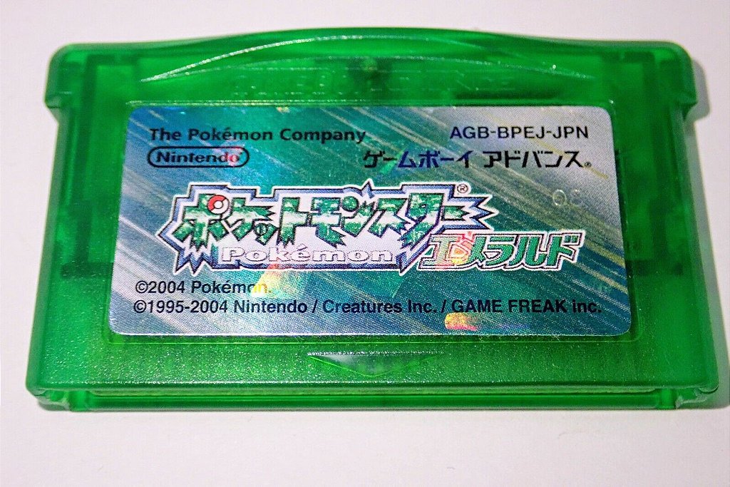 Jogo Game Boy Advance Pokemon Emerald Version (Japones) - Nintendo -  Gameteczone a melhor loja de Games e Assistência Técnica do Brasil em SP