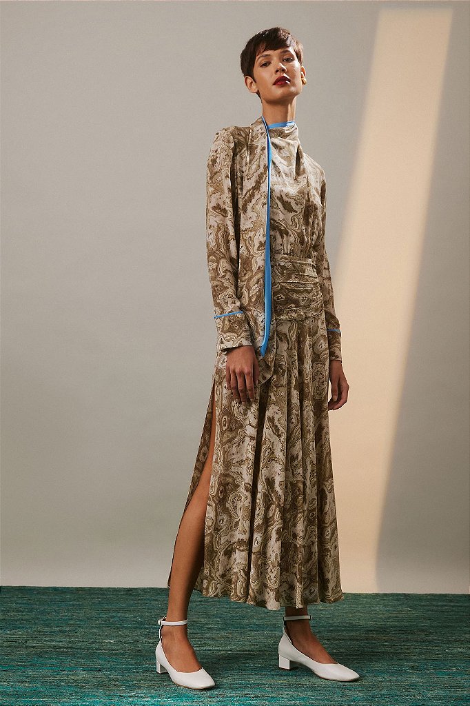 vestido de seda manga comprida com lenço pedra natural - Andrea Marques