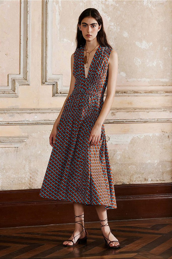 vestido midi decote V el sticos preto Andrea Marques