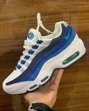 air max branco com azul