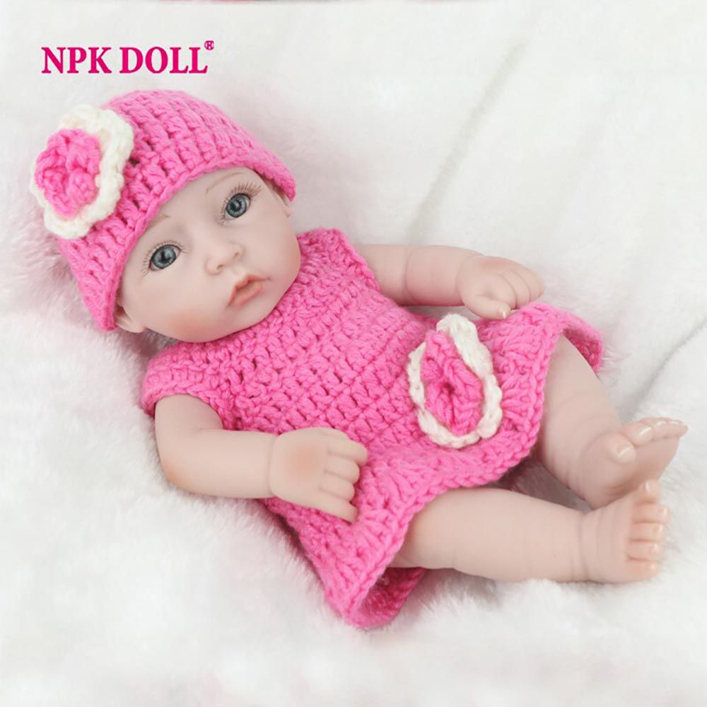 Boneca Mini Bebe Reborn Corpo De Silicone Macio E Suave 25 Centimetros Menina Recem Nascida Reborn Npkdoll Npk Dolls