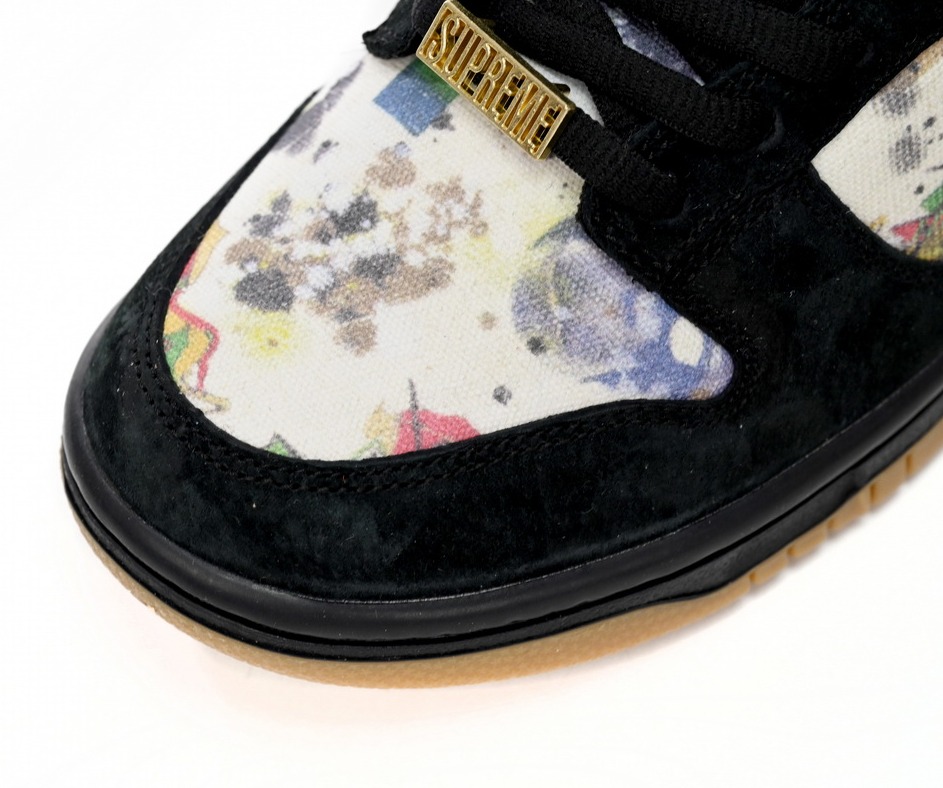 Tênis Nike Dunk Low x Supreme “Rammellzee” - Encomenda Tênis Nike Dunk Low x Supreme “Rammellzee” - Encomenda
