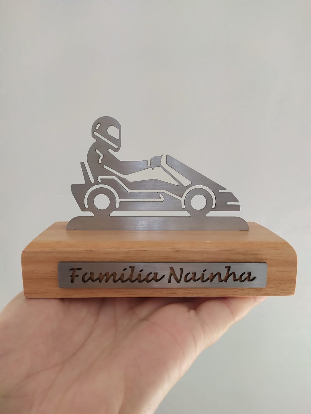 Troféu Decor Personalizado Com Nome e Esporte