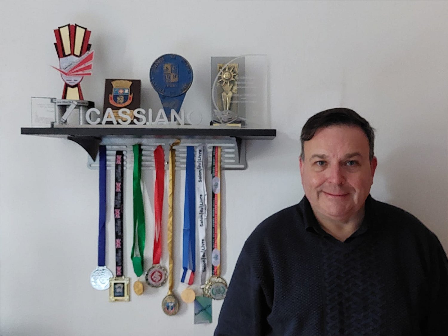 Porta Troféus e Medalhas Personalizado Com o Nome