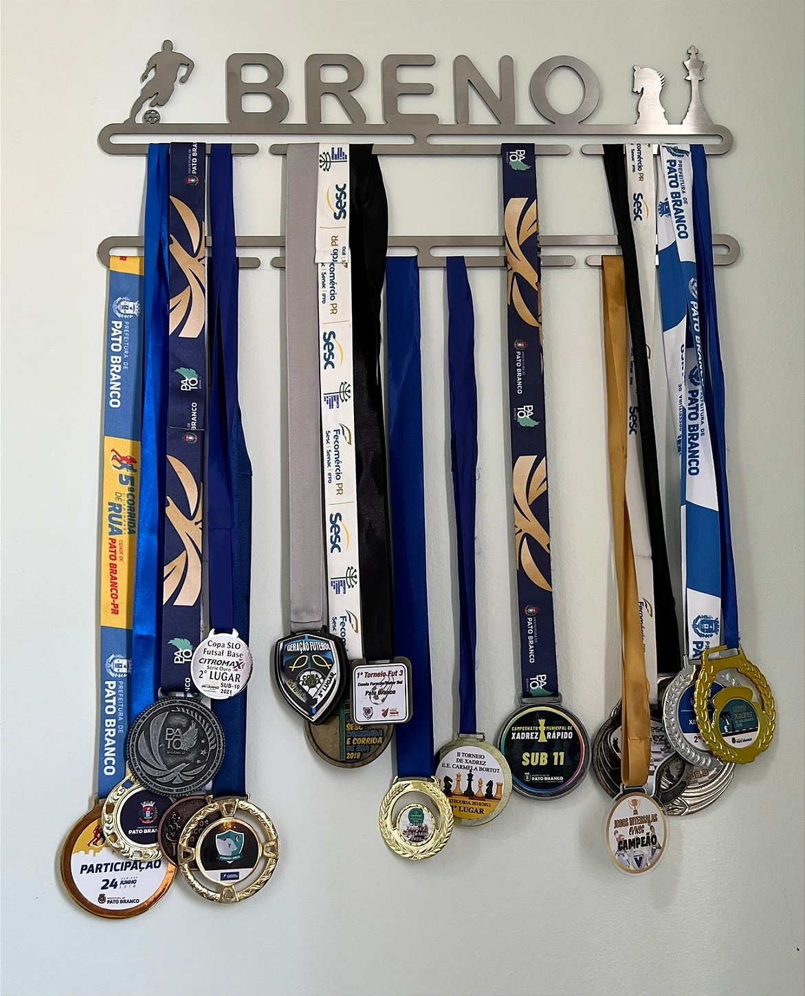 Porta Medalhas Personalizado Com o Nome + Extensor