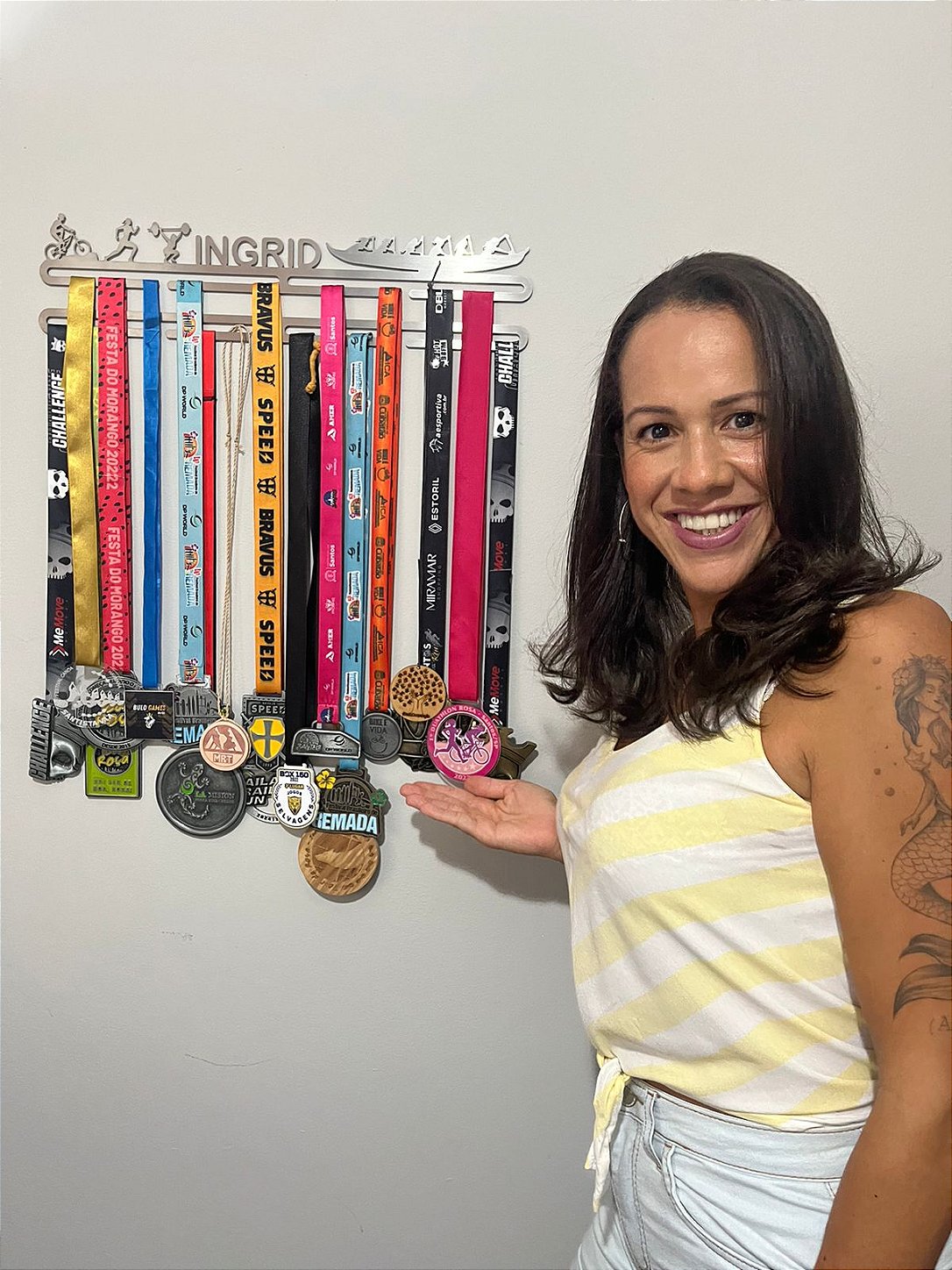 Porta Medalhas Personalizado Com o Nome + Extensor