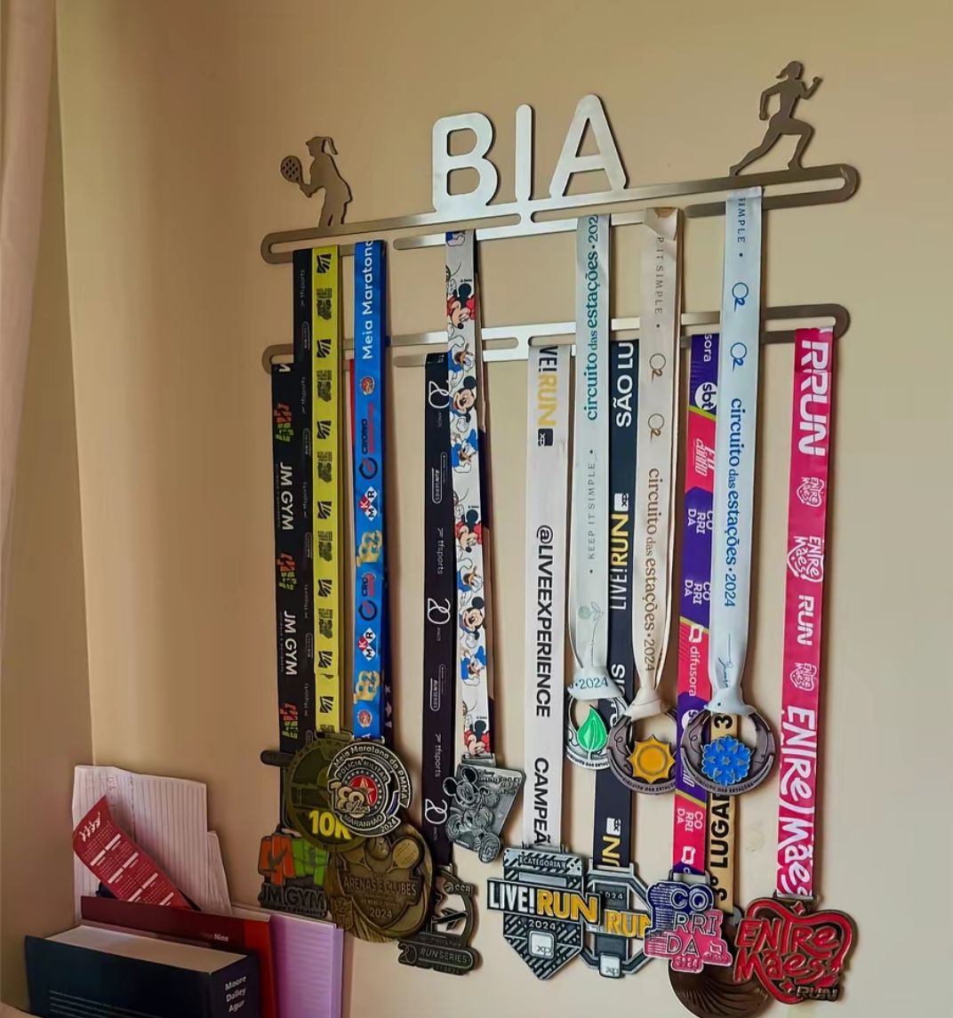 Porta Medalhas Personalizado Com o Nome + Extensor
