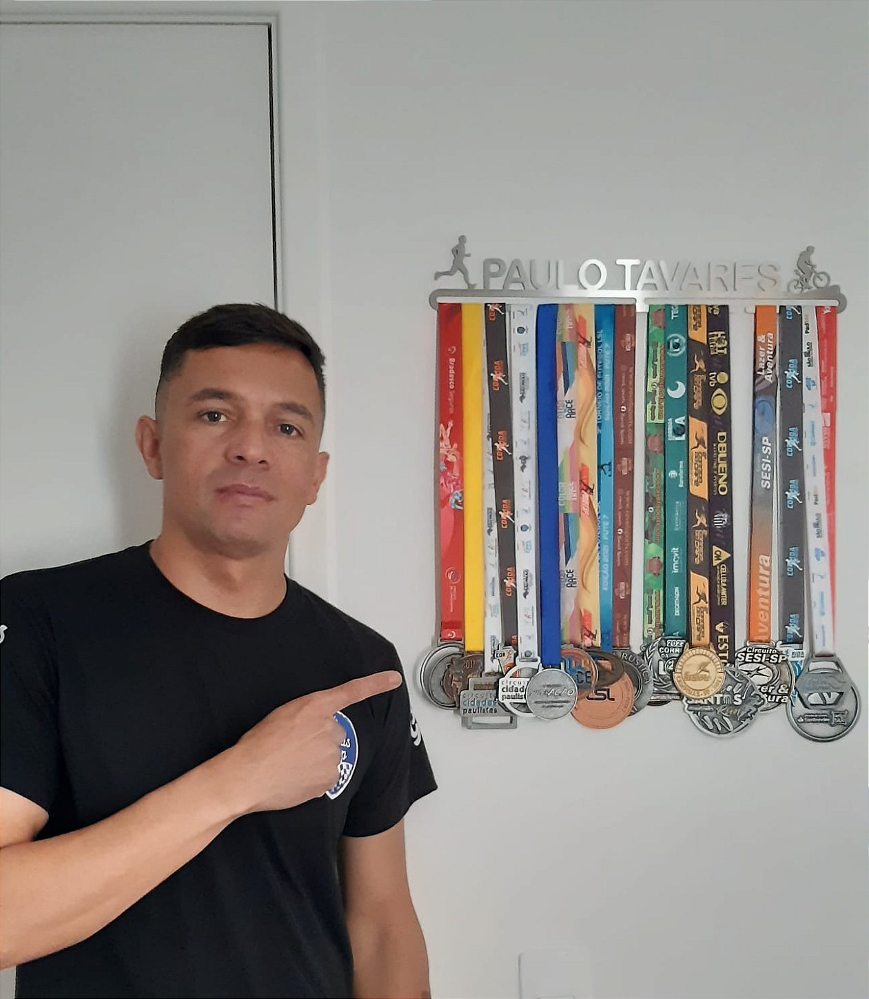 Porta Medalhas Personalizado Com o Nome + Extensor