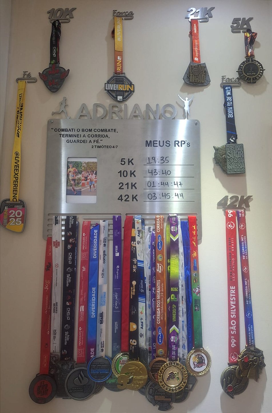 Porta Medalhas, Foto, RPs e Frase Personalizada