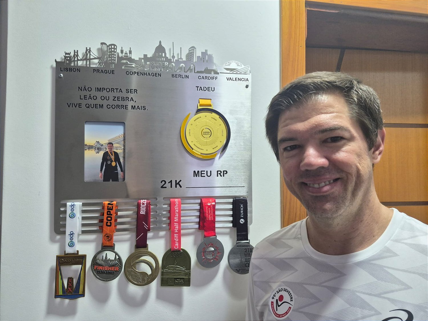 Porta Medalhas, Foto, RPs e Frase Personalizada