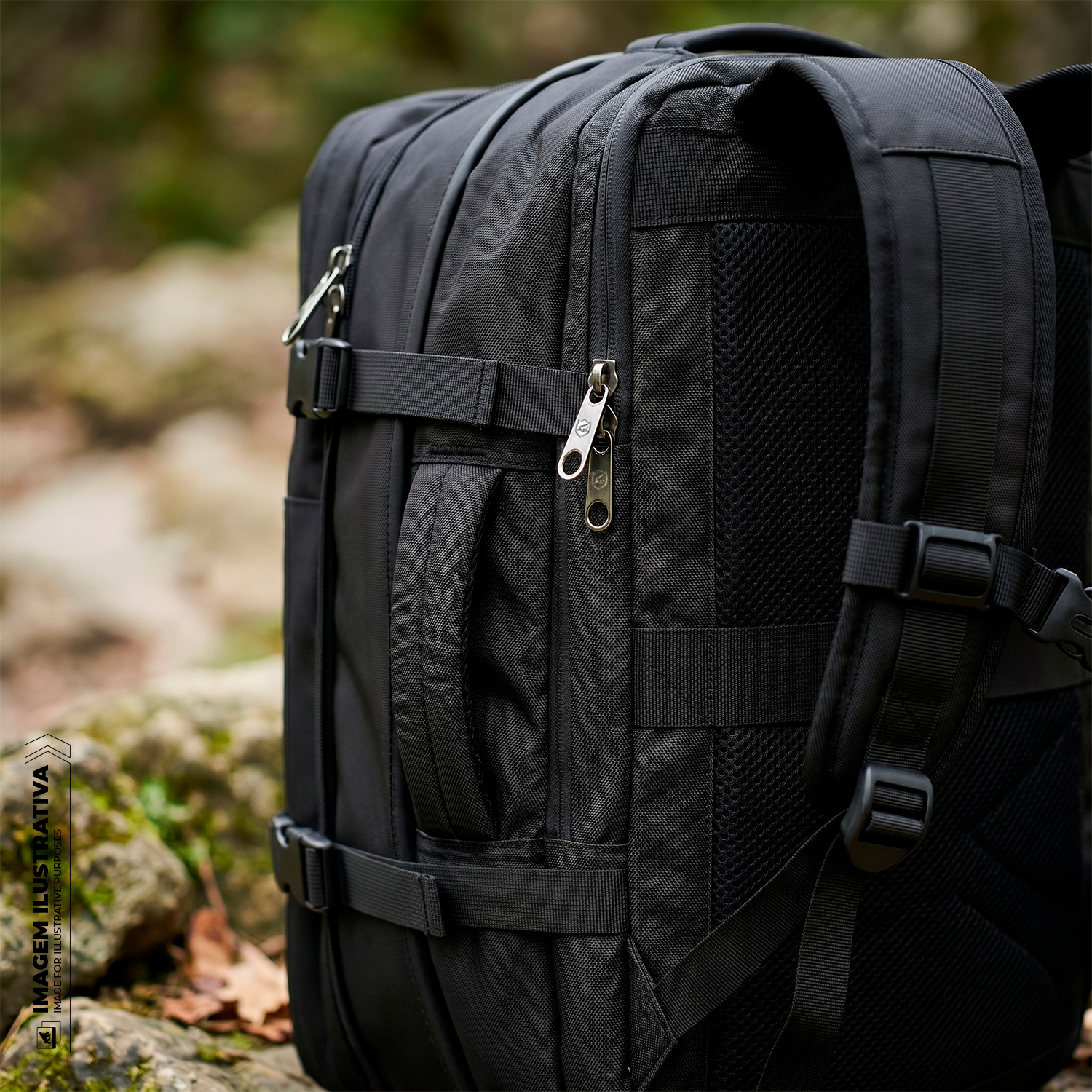 Mochila Mala de Mão para Viagem 38 Litros com Compartimento interno a Vácuo e Bomba de Sucção para Notebook até 17'' Expansível, Resistente à Água - Gshield - foto 10