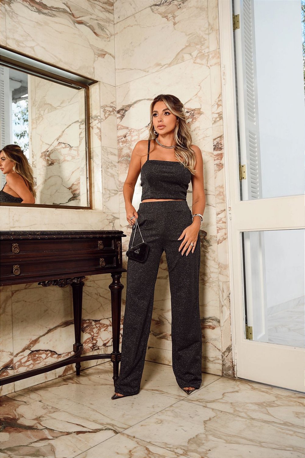 Conjunto de calça e cropped em lurex na cor Preta Madame Ninna