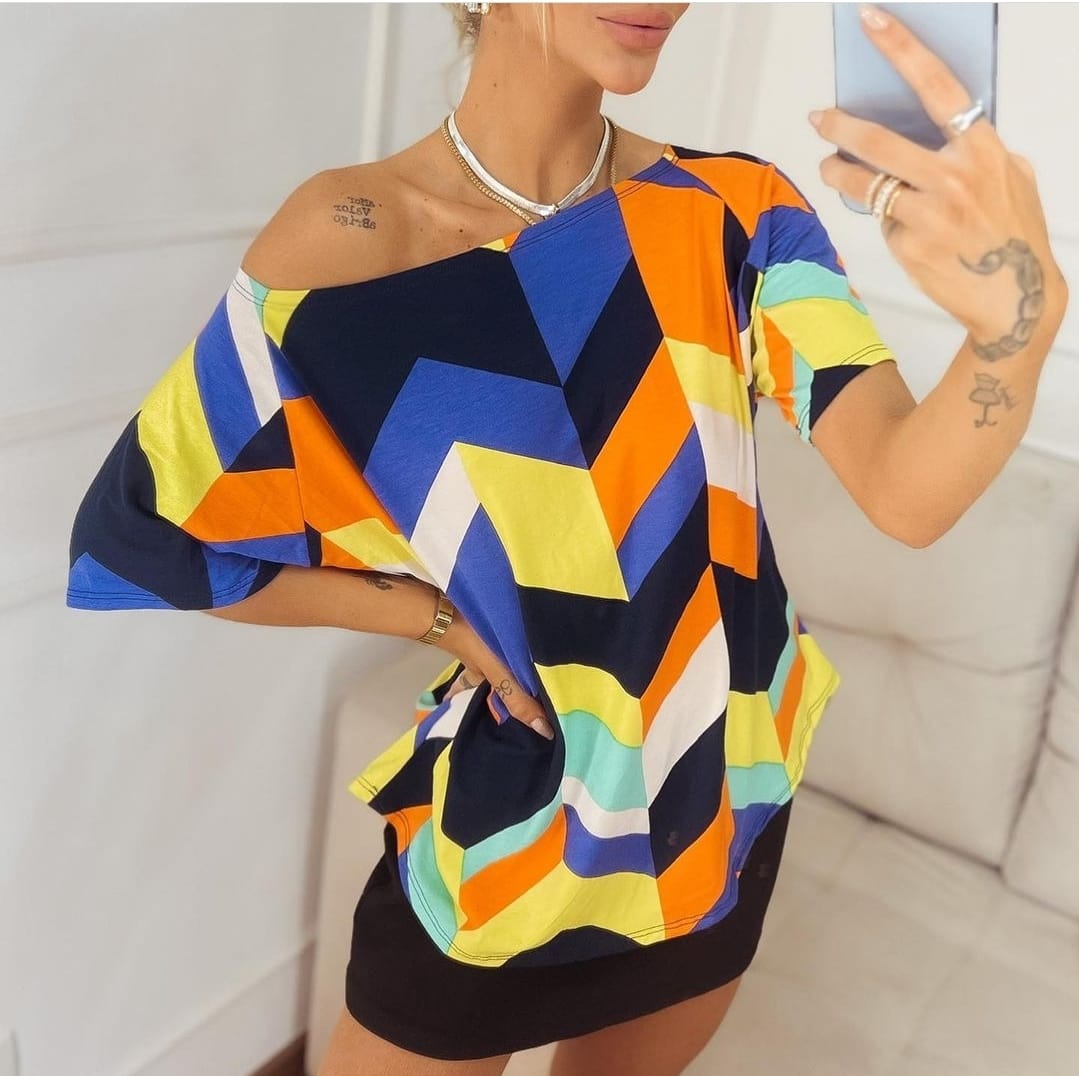 Blusa canoa manga curta com estampa geométrica colors - Madame Ninna - loja  online de confeccções femininas