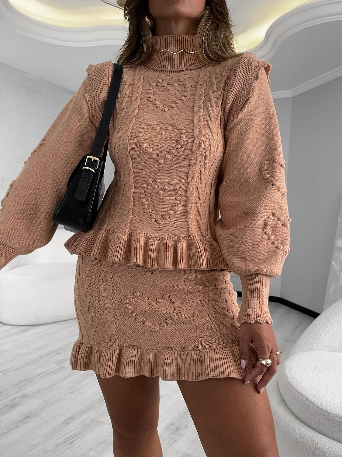 Conjunto de saia e blusa tricot coração caramelo Madame Ninna