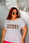 T-SHIRT PLUS SIZE VOGUE ANIMAL PRINT DTF BRANCO XG