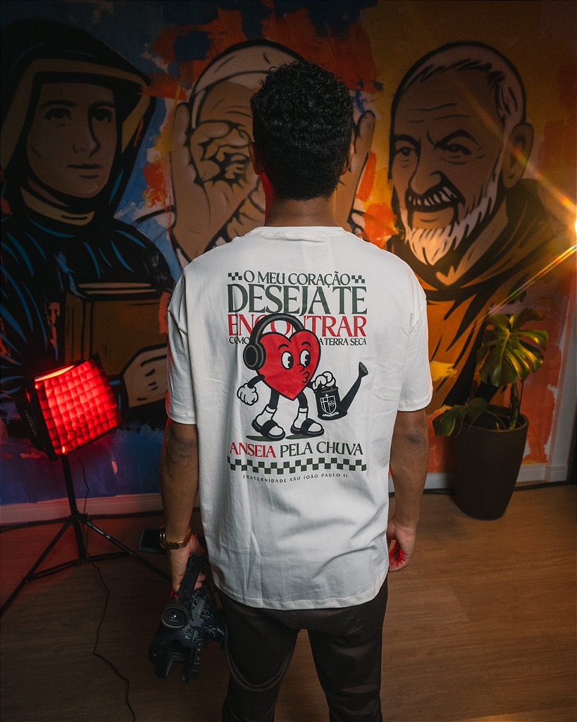 Camiseta Terra Seca Coração Long Line - A Loja da Fraternidade São