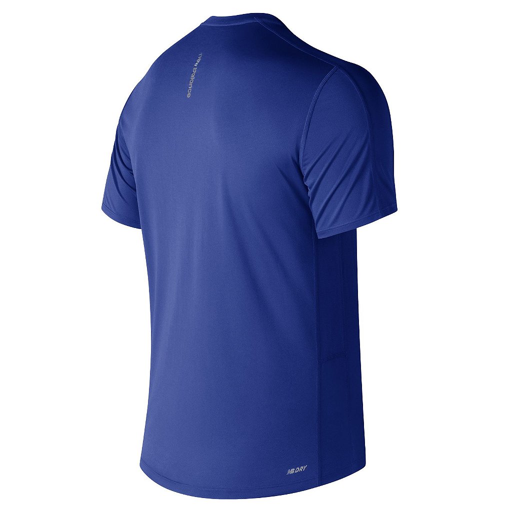 Camiseta New Balance Performance Accelerate Dry - Vip Sports  Aqui você  encontra roupas e artigos esportivos com frete rápido e parcelamento.