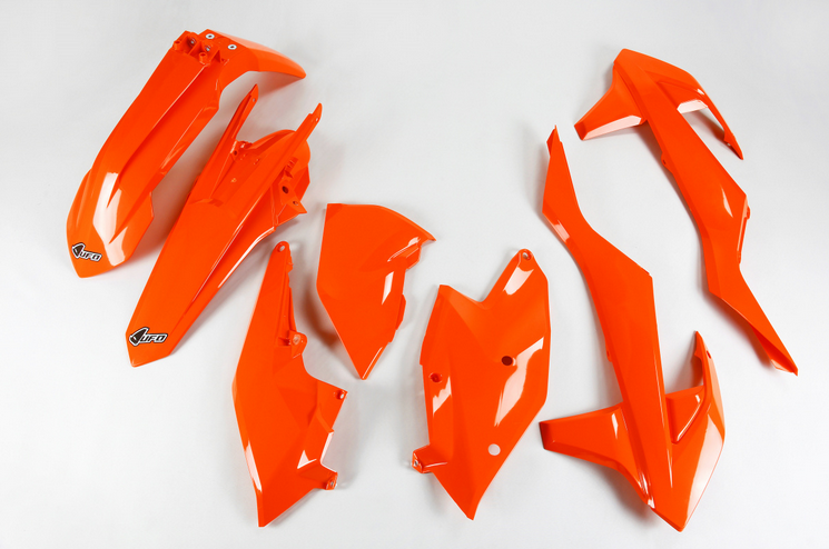 KIT PLASTICO KTM EXC/EXCF 17/19 PRETO C/ PROT BENG- UFO - Menta