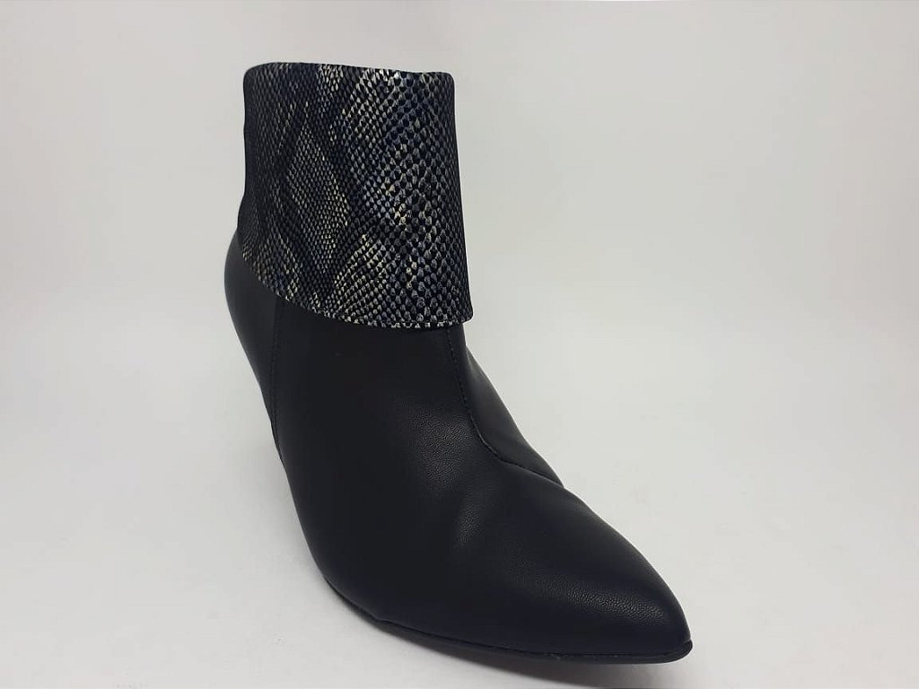 bota piccadilly preta