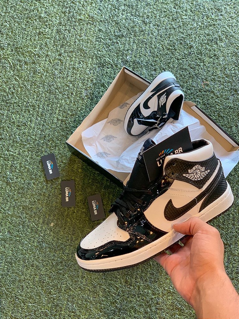 jordan 1s black