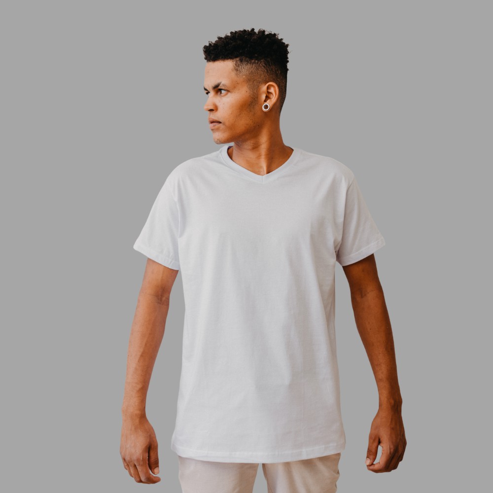 Camiseta Básica Gola V Algodão Orgânico - Branca - Lasserte | Loja Online Camisetas  básicas Premium
