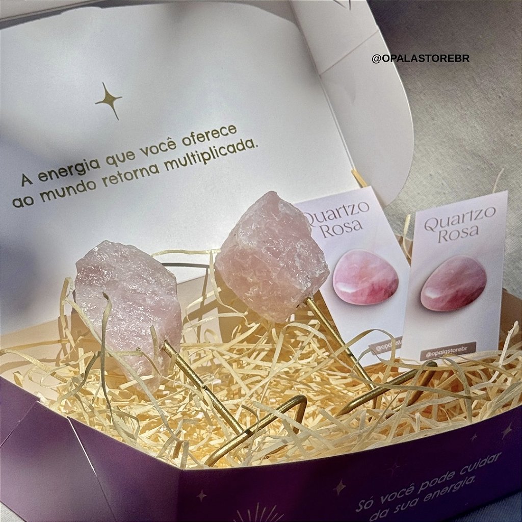 Par de pilares de Quartzo Rosa natural dispostos juntos, tons de rosa, detalhe da pedra bruta — Opala Store