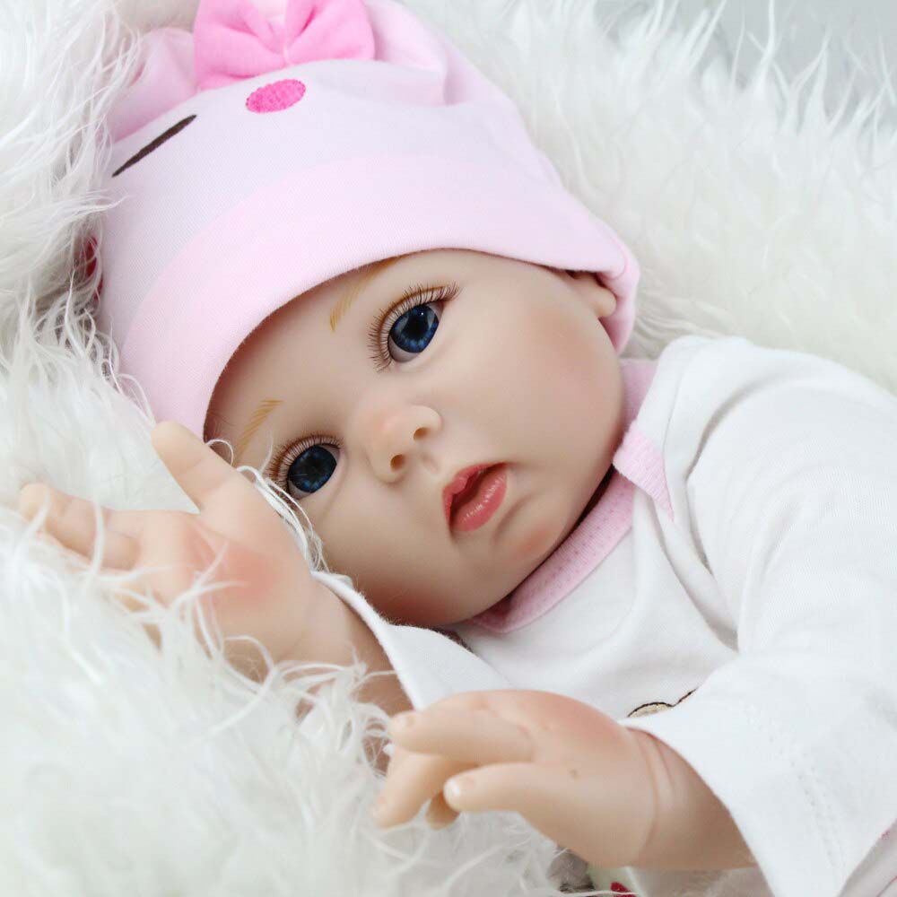 Boneca Bebê Reborn Laura Baby Maya 18 Vinil : : Brinquedos e  Jogos