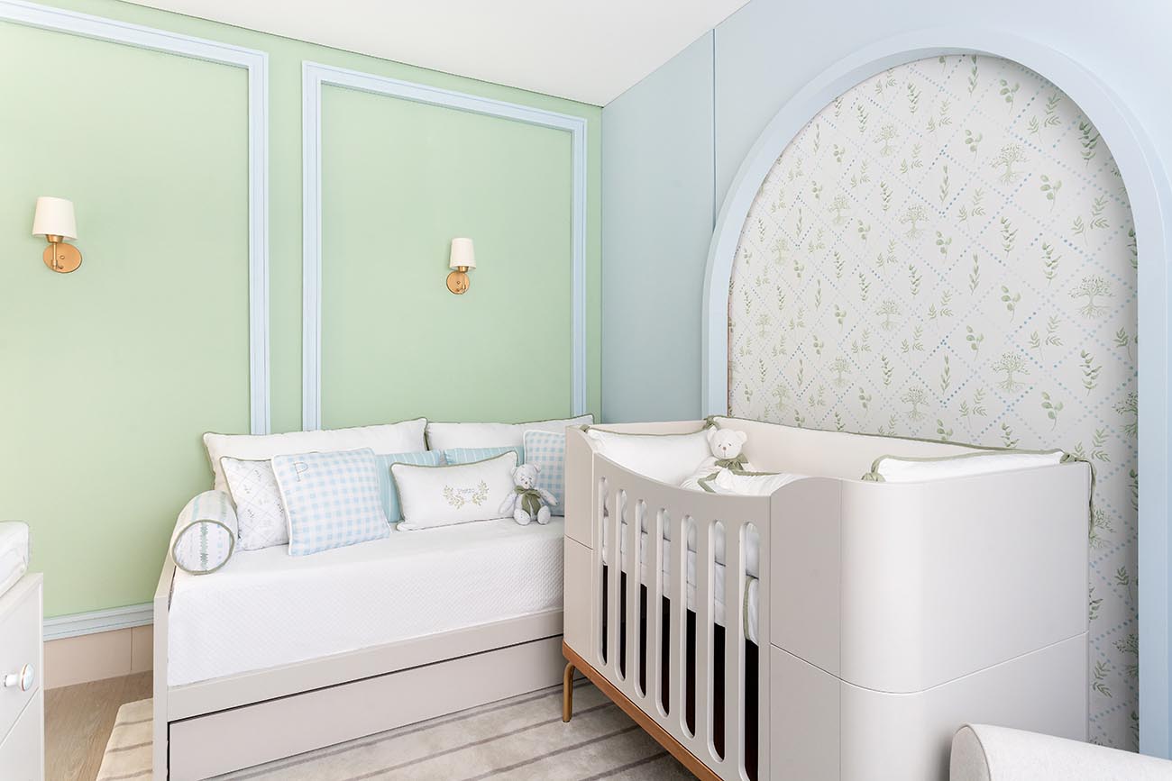 Quarto do Pietro berço e cama