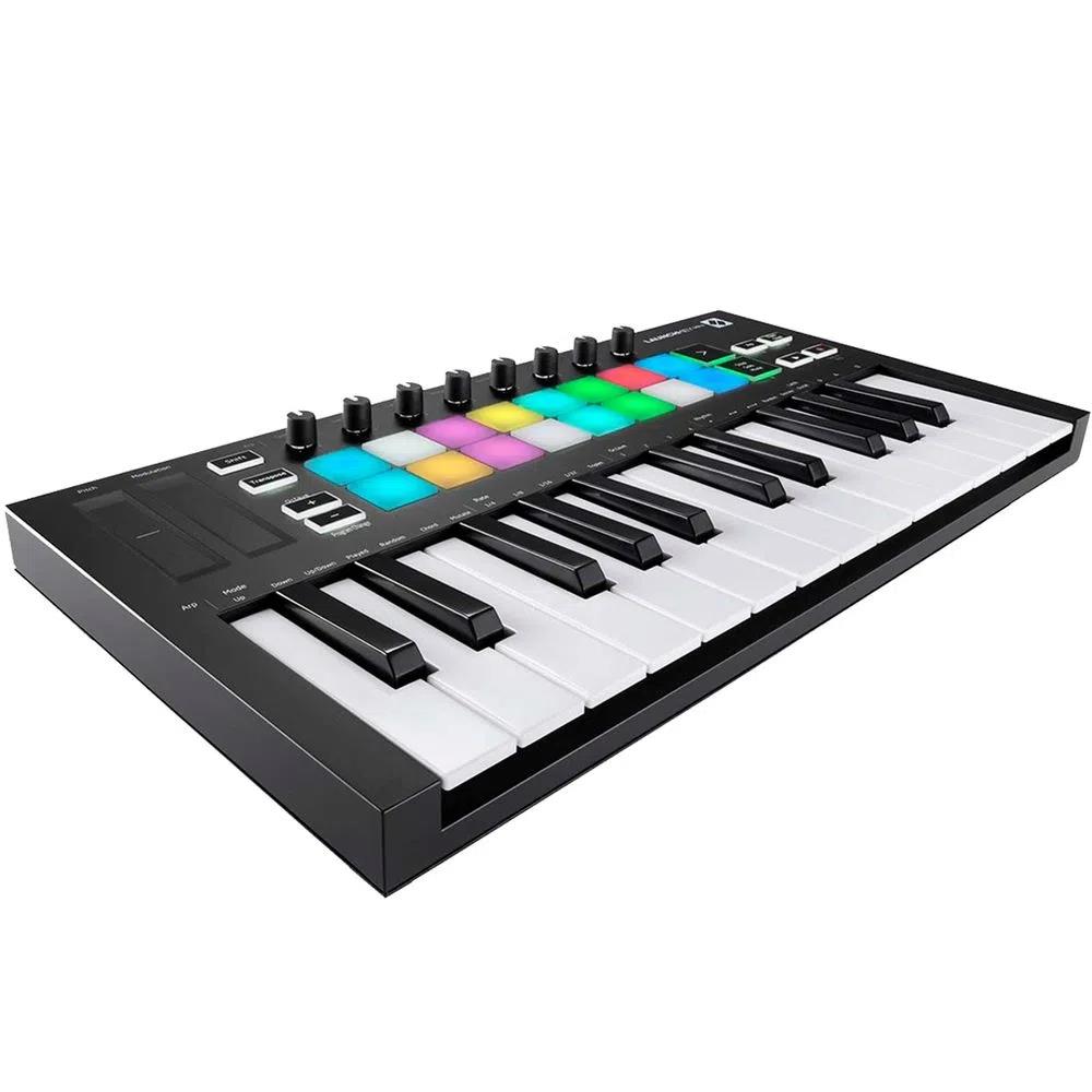 Controlador Midi com 25 Teclas USB LAUNCHKEY25 MK3 - NOVATION