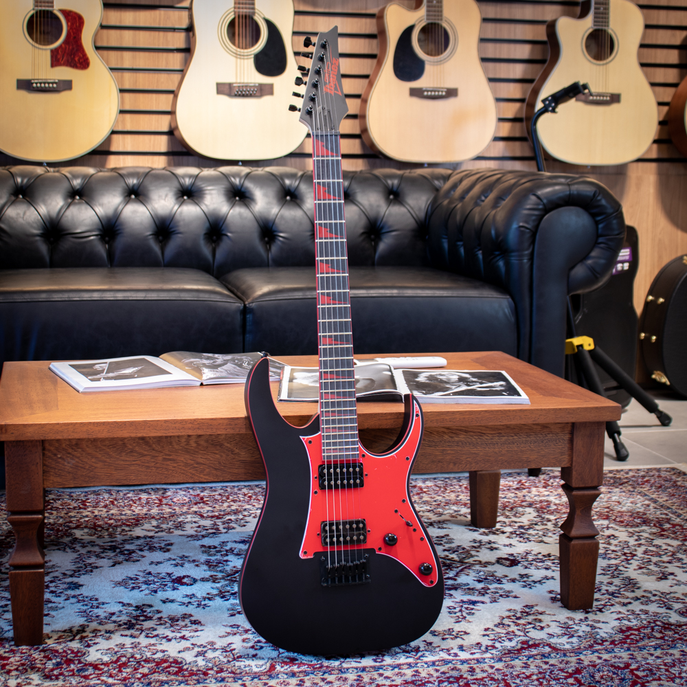 Guitarra Ibanez Gio GRG131DX-BKF Black Flat - Guitar Shop CE