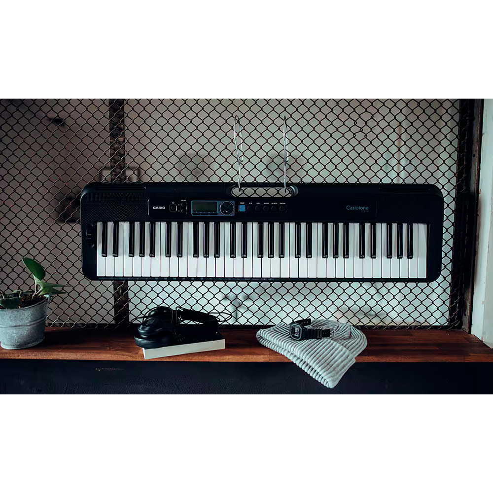Teclado Musical Casio Casiotone CT-S300 Preto 61 teclas - Guitar