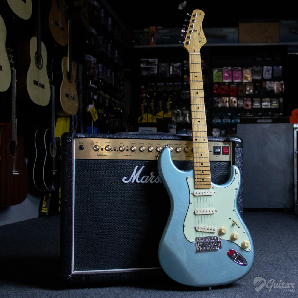 Guitarra Tagima TG-530 Strato SSS Lake Placid Blue - Guitar Shop