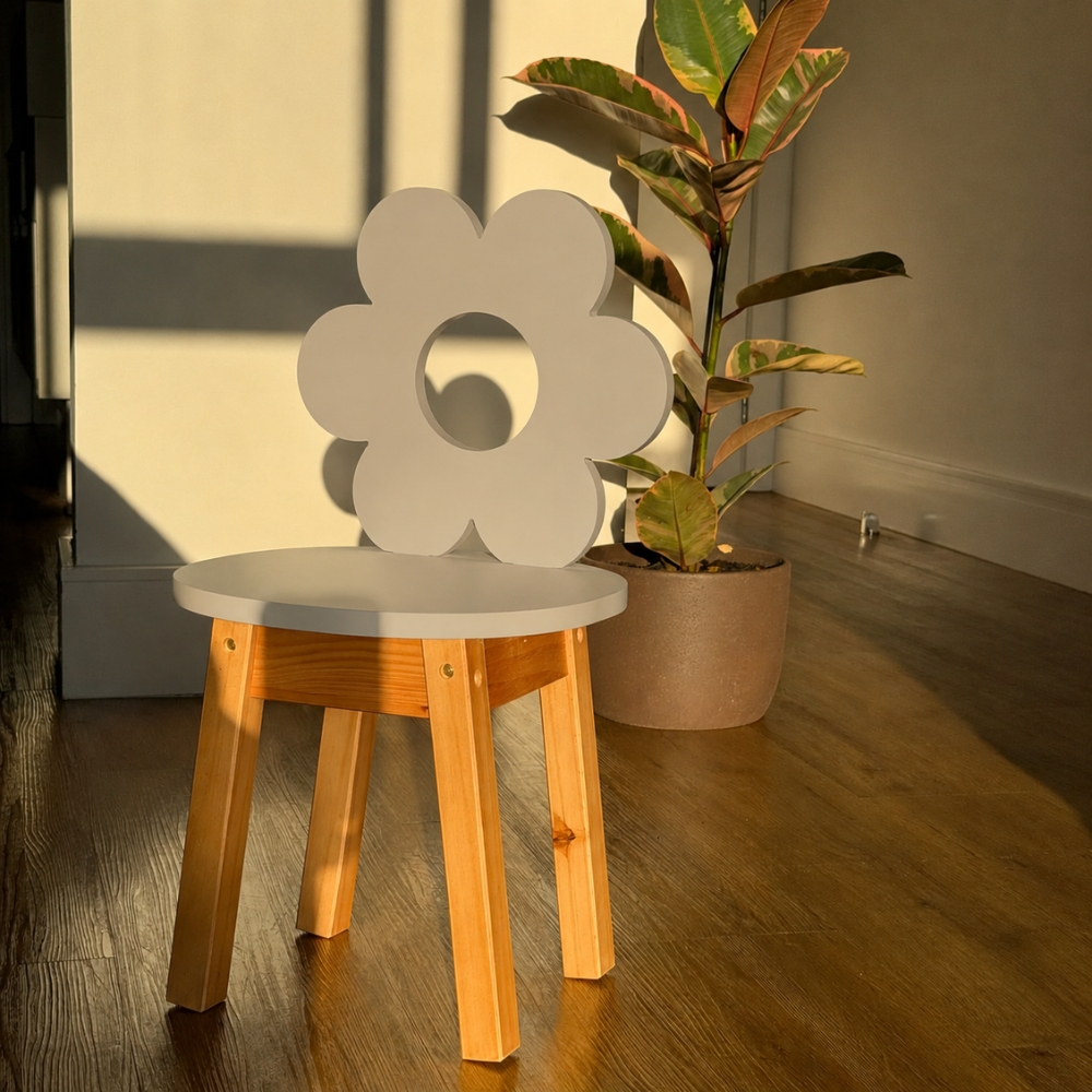 Cadeira Infantil Flor Cinza Greige