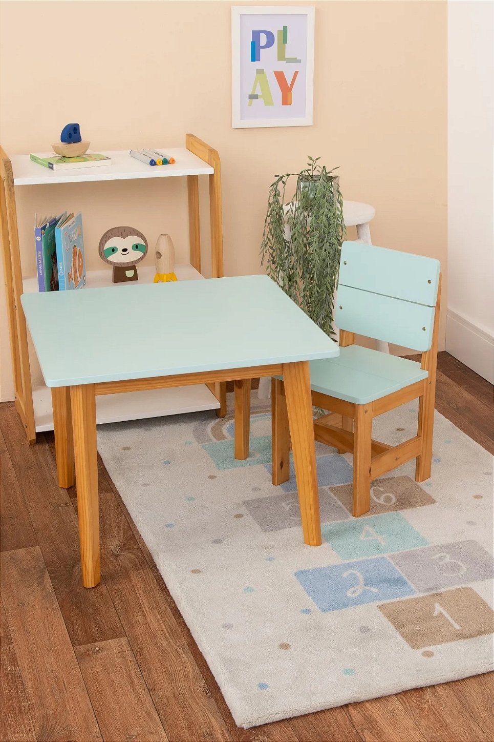 Mesa Infantil Theo Amêndoa e Verde