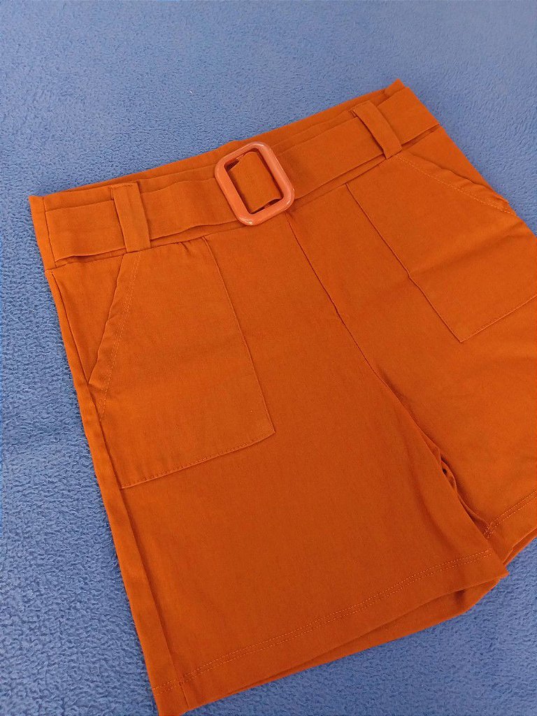 Shorts Tecido Bengaline Cabide Dourado