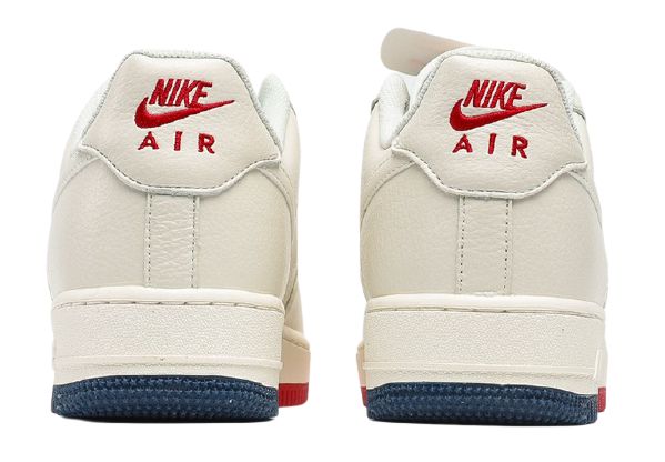 T NIS NIKE AIR FORCE 1 07 LOW UNIVERSITY RED WHITE BLUE Os